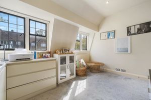 Photo 12- click for photo gallery